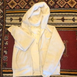 White Gap Zipped Jacket